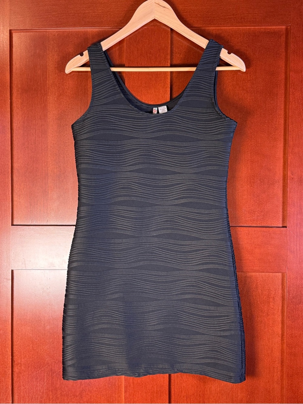 6 Degrees Black Textured Wave Bodycon Tank Dress Size M